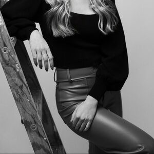 Maeve Anthropologie The Colette Wide Leg
Cropped Pink Fuchsia Size 23